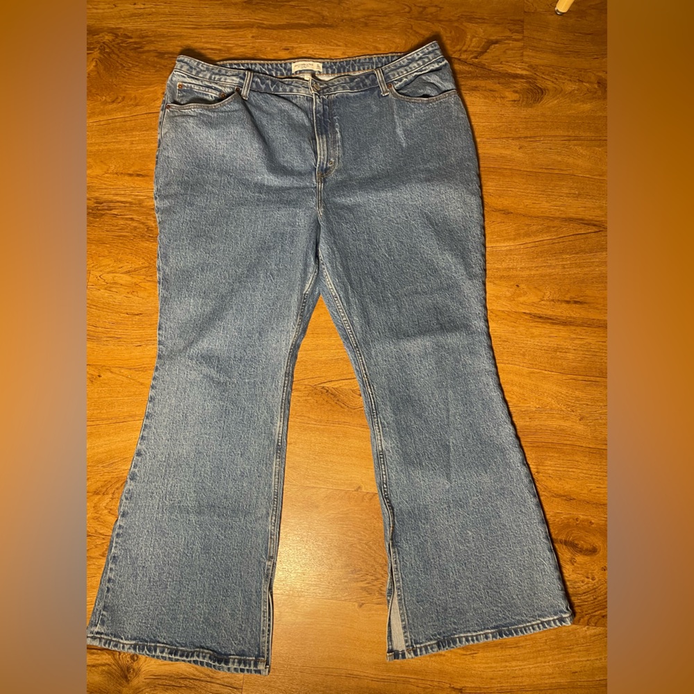 Abercrombie Vintage Flare Women’s Sz 35/20 Classic Blue Women's Jeans